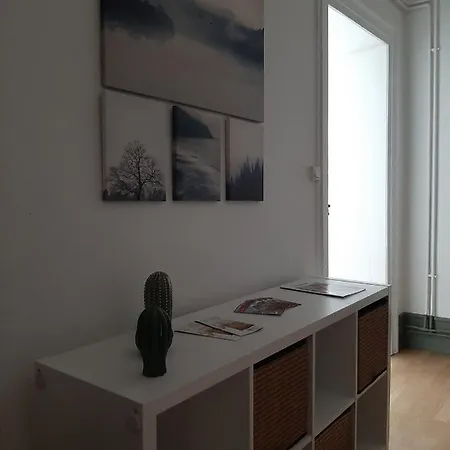 Le 1 